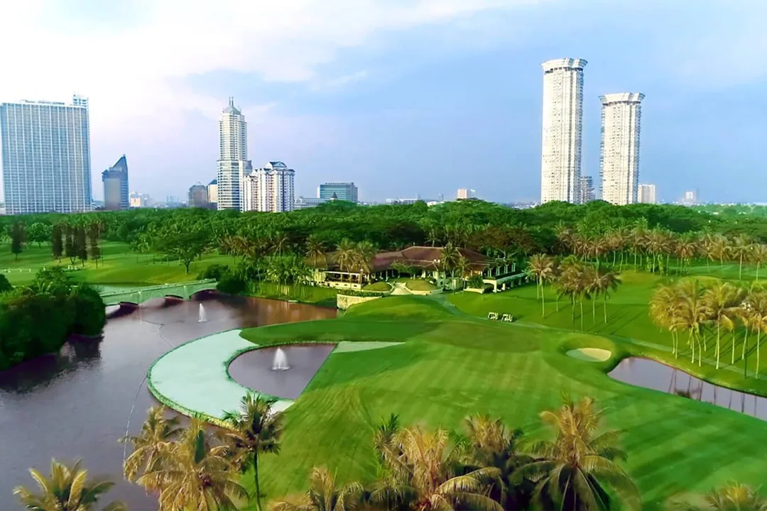 15 menit ke Imperial Klub Golf